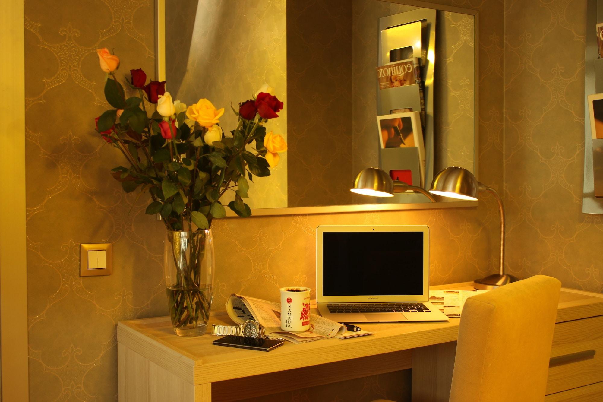Ramada By Wyndham Ankara Hotell Exteriör bild