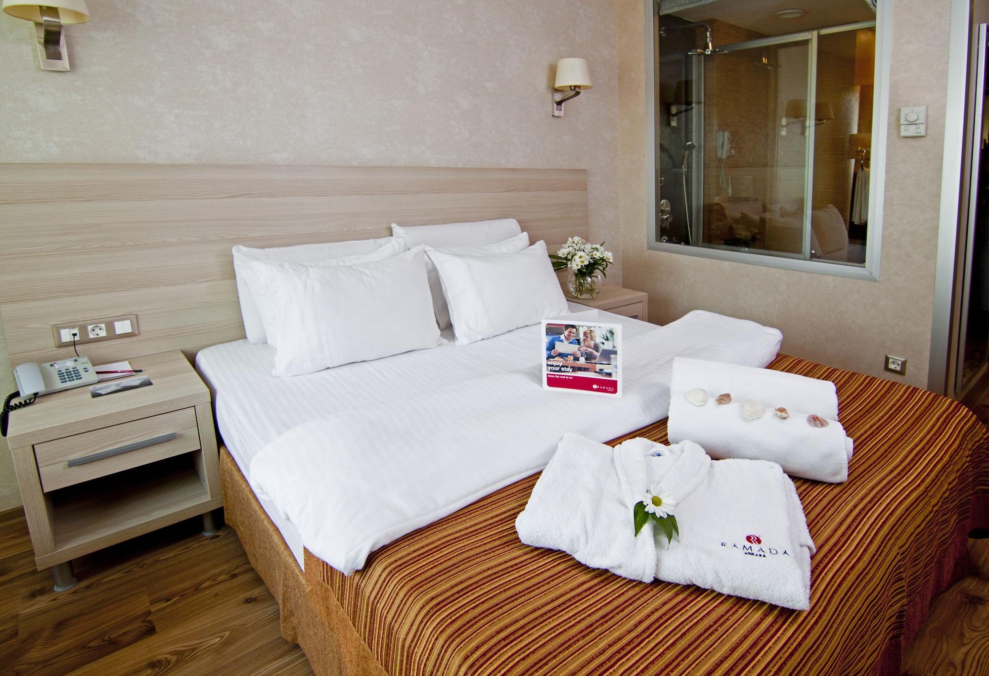 Ramada By Wyndham Ankara Hotell Exteriör bild
