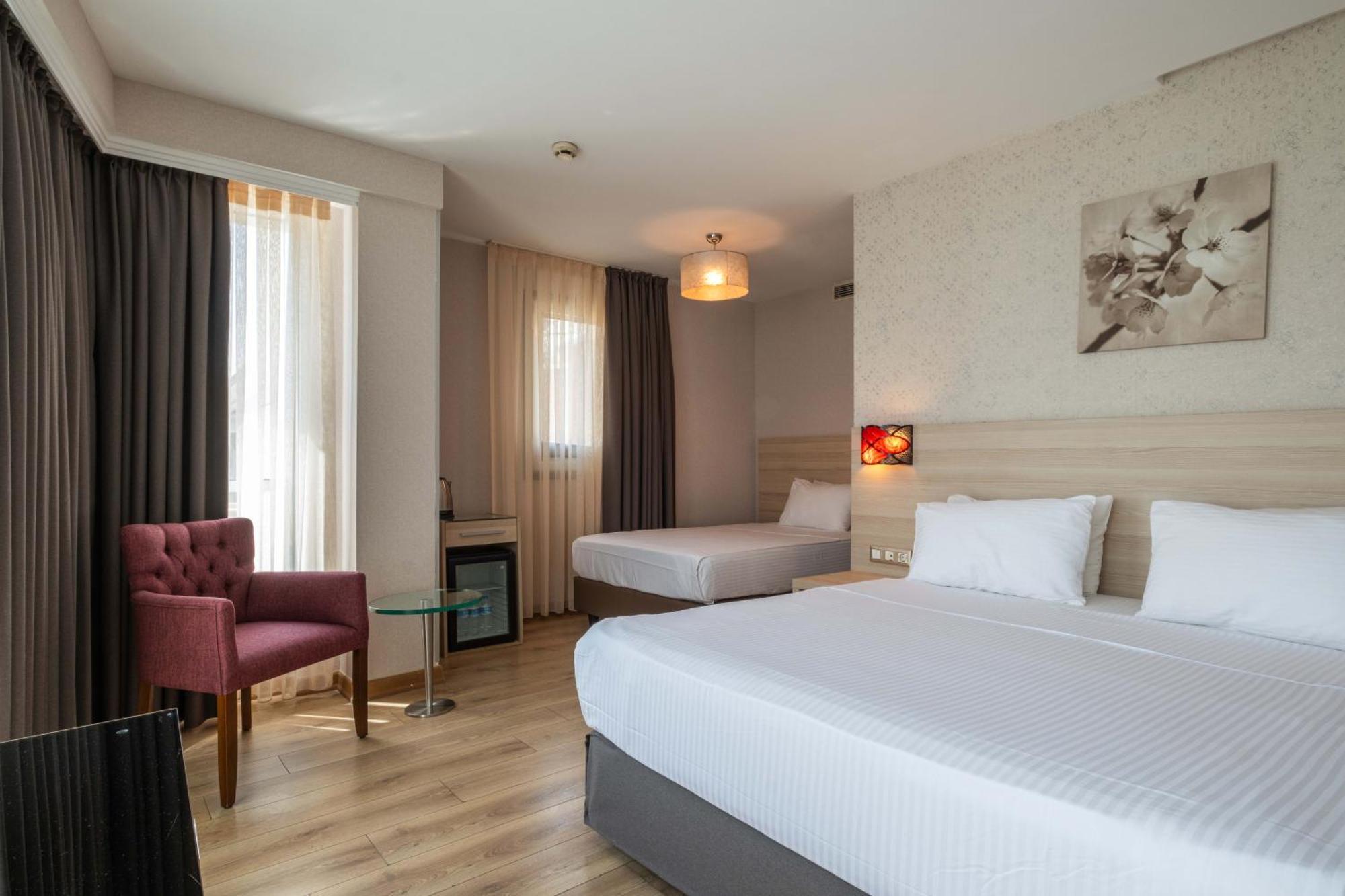 Ramada By Wyndham Ankara Hotell Exteriör bild