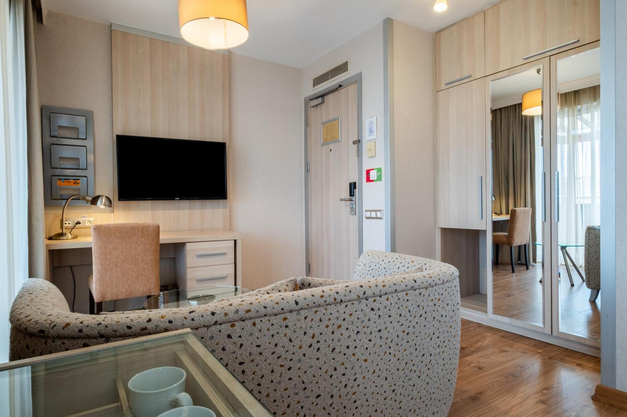 Ramada By Wyndham Ankara Hotell Exteriör bild