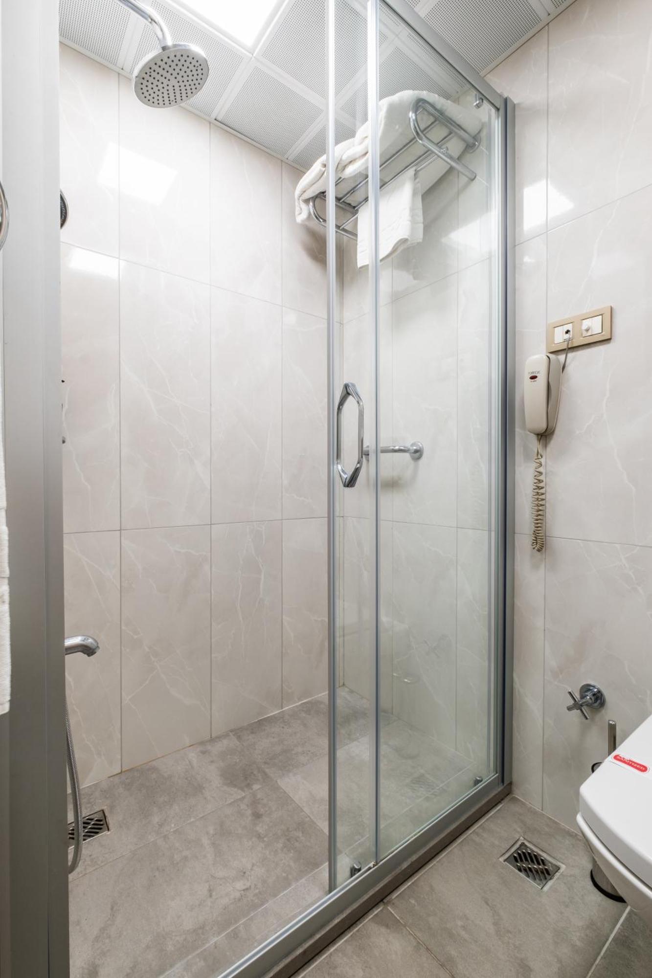 Ramada By Wyndham Ankara Hotell Exteriör bild