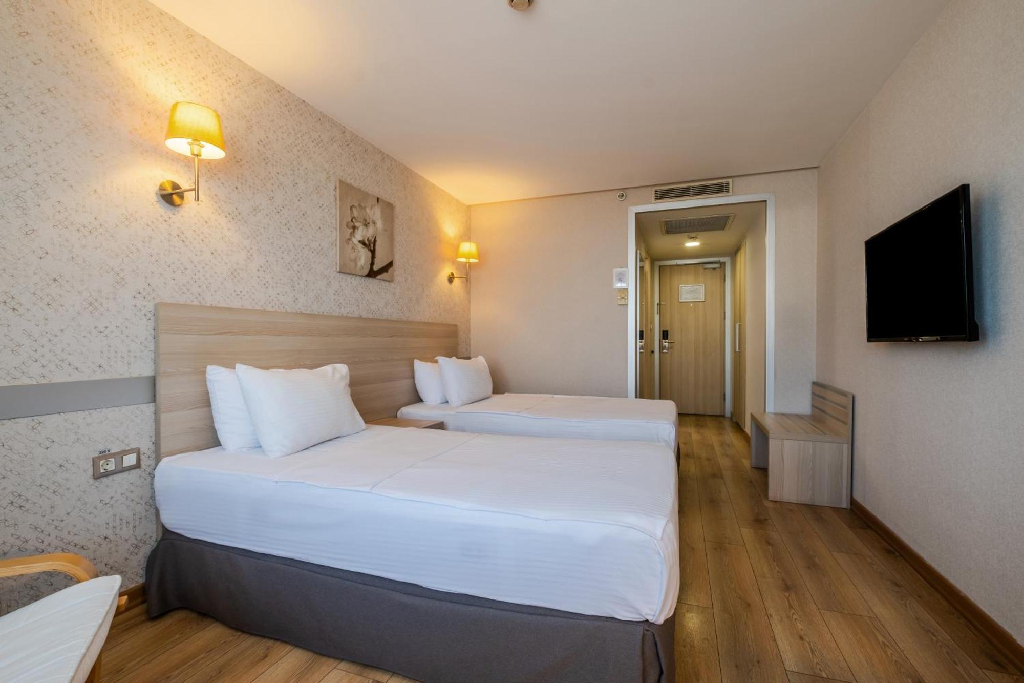 Ramada By Wyndham Ankara Hotell Exteriör bild